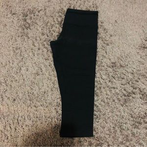 Black Crop Lululemon Leggings